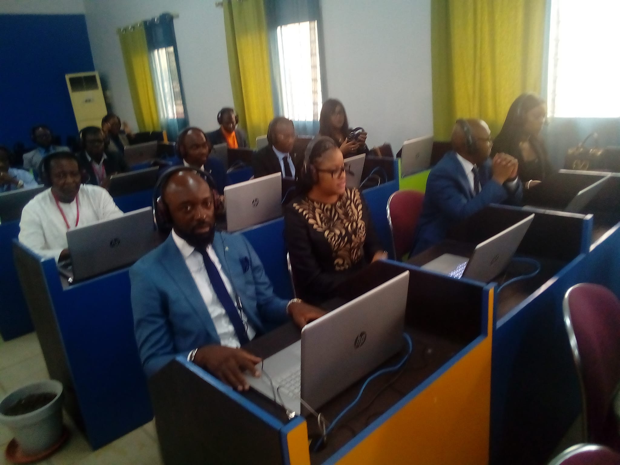 Une salle linguistique à Saint Jérôme Douala, fruit d’un partenariat avec la Fondation BGFI
